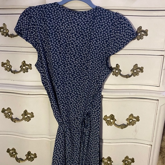 Brandy Melville Robbie Dress - Picture 3 of 5